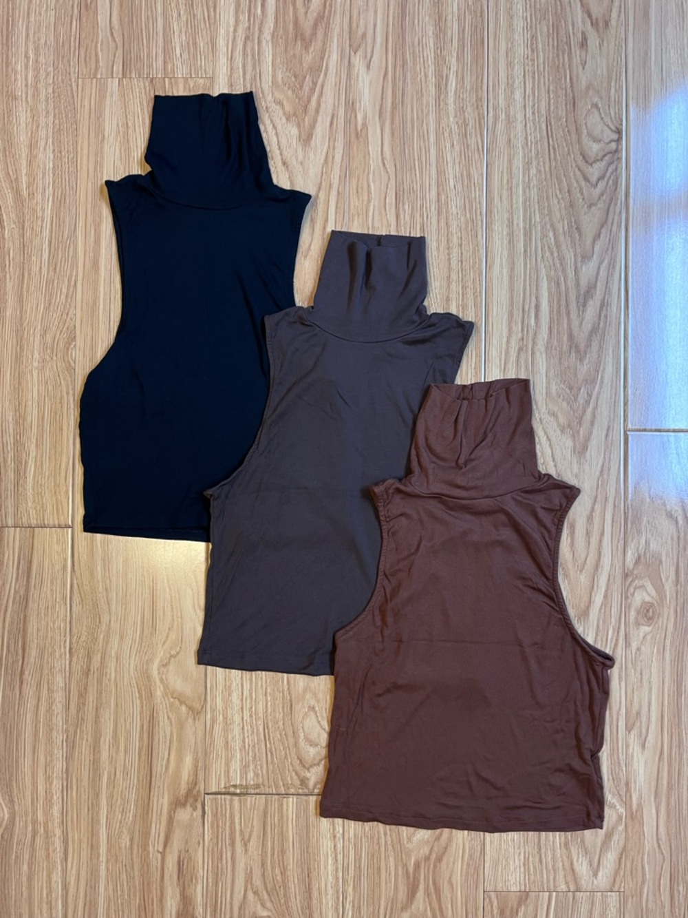 Aritzia Sleeveless Turtleneck Tank Tops in Black, Charcoal, and Brown M